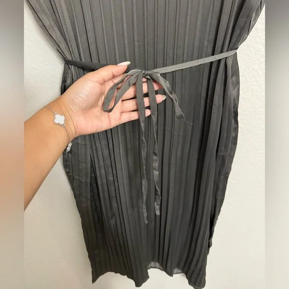 Grade & Gather Pleated Tie Dress - Picture 5 of 13